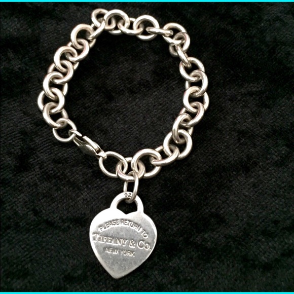 Tiffany & Co. Jewelry - 💙 Authentic Tiffany’s Charm Bracelet w/Packaging